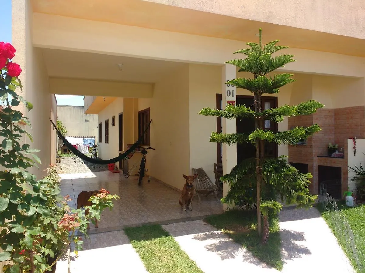Um Quarto Em Casa Agradavel بيريكو 0*,  البرازيل